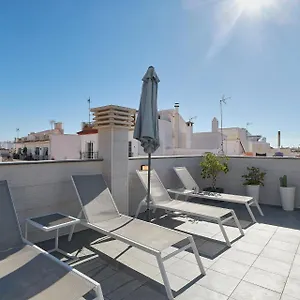 https://apartamentos-nueva-22.hotelsinnerja.org